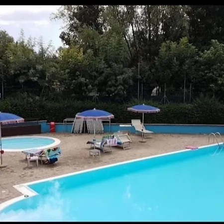 Roulotte Di Proprieta Privata Presso Camping 캠프장 *